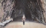 Baile Herculane / Herkulesfurdo. Rablobarlang belsoje (circulata 1921)