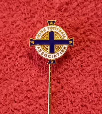 Insigna fotbal - Federatia de Fotbal din IRLANDA de NORD foto