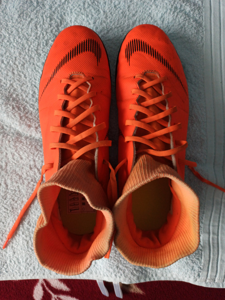 Pantofi sport Ghete fotbal sintetic Nike Mercurial SuperflyX 6 Club TF,  45.5, Orange | Okazii.ro