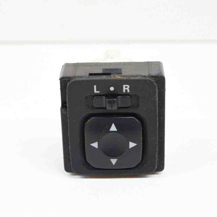 Comutator de reglare oglinda MITSUBISHI OUTLANDER II CW_W 2010 OEM: R183570,R183569 | 13931815