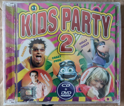 CD + DVD cu muzică Rom&amp;acirc;nească și internațională Kids Party 2 foto