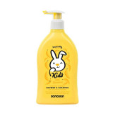 Cumpara ieftin Gel de dus si sampon cu aroma de banane KIDS, 400 ml, Sanosan