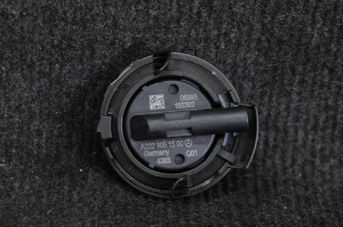 Senzor de impact lateral dreapta MERCEDES-BENZ C W205 2015 OEM: A2229051500 1829990