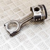 Piston VOLVO C30 2011 OEM: 31330165 3961554