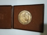 MEDALIE BRONZ UZINELE 23 AUGUST BUCURESTI -FOSTELE UZINE MALAXA ,1921-1971 , 50 DE ANI