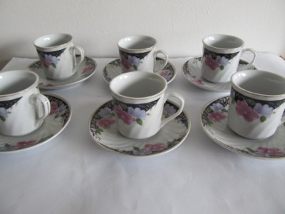 Serviciu de cafea din portelan pt. 6 pers. (nefolosit) foto