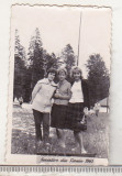 Bnk foto - Amintire din Sinaia 1963 - foto Cooperativa Prestarea, Alb-Negru, Romania de la 1950, Portrete