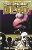 The Walking Dead: Calm Before. Vol 7 | Robert Kirkman foto