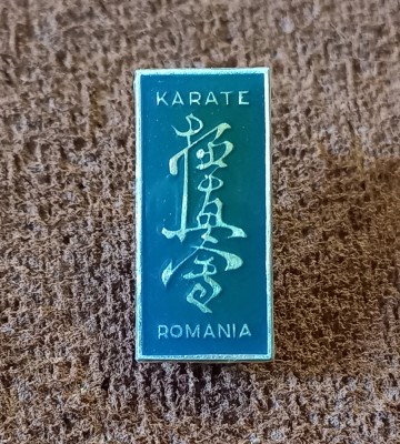 Insigna - KARATE ROMANIA foto