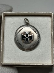 MEDALION care se deschide - ARGINT 800 - German - Crucea de fier - 1914 - WW1 !