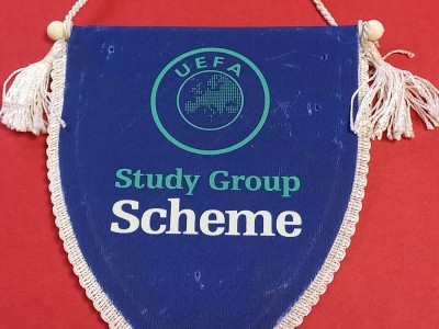 Fanion fotbal - UEFA (Schema Grupului de Studiu) - vezi foto foto