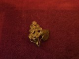 Brosa vintage cu frunza - anii &#039;60-&#039;70