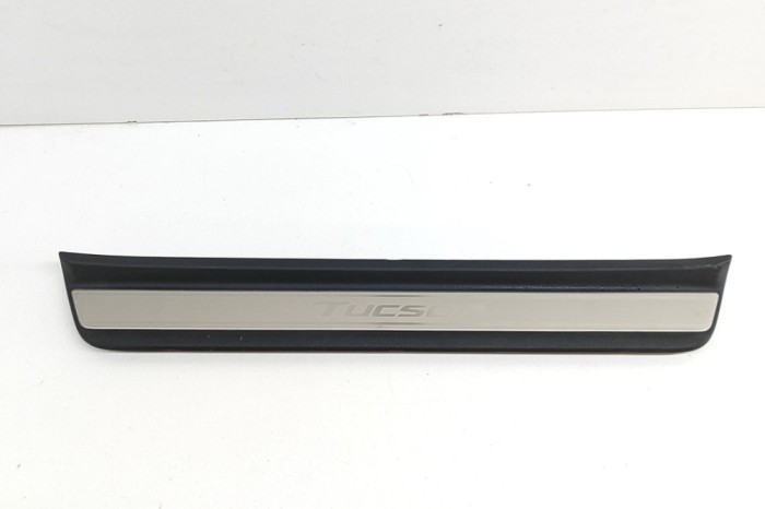 Ornament prag dreapta față HYUNDAI TUCSON NX4E, NX4A 2024 OEM: 85883-N7500,85883-N7500NNB 27958951