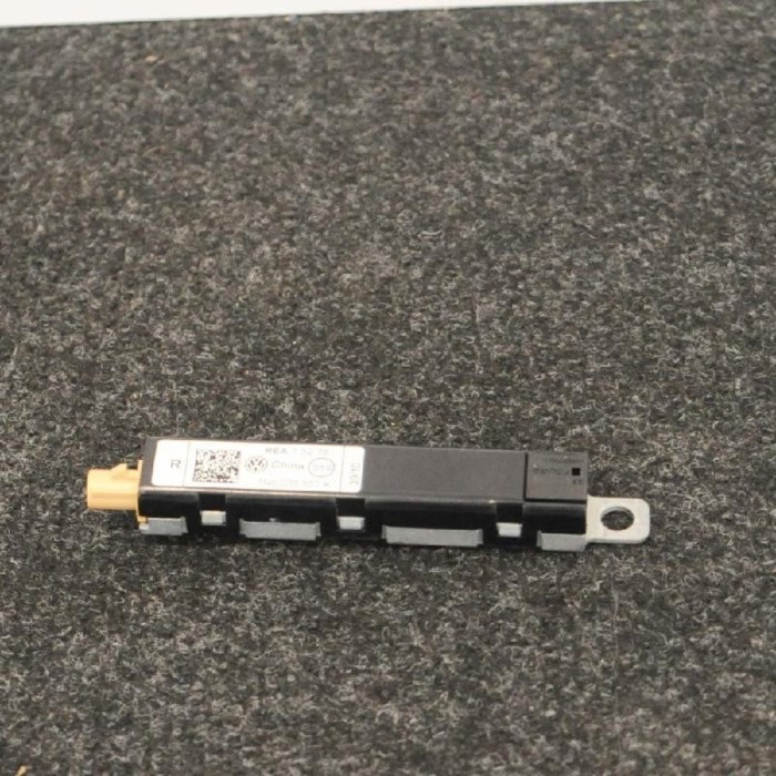 Amplificator de antena SEAT ALHAMBRA 710, 711 2011 OEM: 7N0035552K 2103370