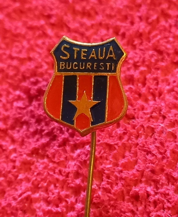 Insigna fotbal - STEAUA BUCURESTI