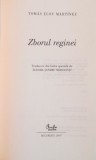 ZBORUL REGINEI de TOMAS ELOY MARTINEZ, 2005