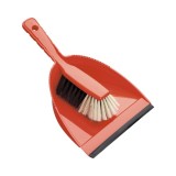 Cumpara ieftin Set perie m&acirc;nă cu făraș plastic B&uuml;mag