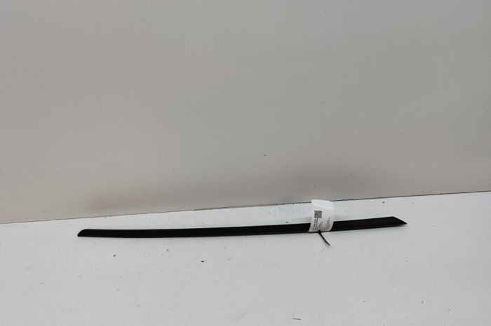 Ornament vertical parbriz st&acirc;nga VW ID.4 E21 2023 OEM: 11A854327 | 27547690