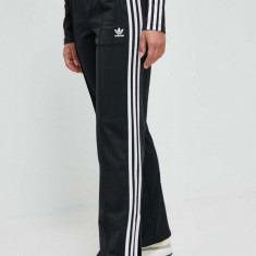 adidas Originals pantaloni de trening culoarea negru, cu imprimeu IL8763