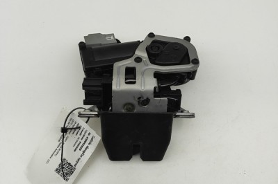&amp;Icirc;ncuietoare haion FORD KUGA III DFK 2024 OEM: DS7A-N442A66-BE 30982029 foto
