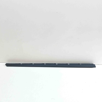 Bandou inferior ușă st&amp;acirc;nga față VW PASSAT B8 3G2 2017 OEM: 3G0853267 foto