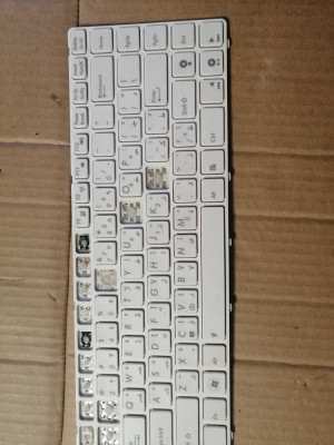 tastatura ASUS K43E X43U X43B K43T X84H N82 X43 X42J N43SL taste lipsa ver 1 foto