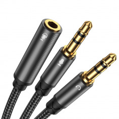 Cablu Splitter Joyroom AUX Mini Mufă 3,5 Mm (femă) - 2x Mini Mufă 3,5 Mm (mascul - Microfon și Căști) 0,2 M Negru (SY-A05)