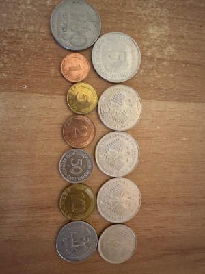 Vand Monede foto