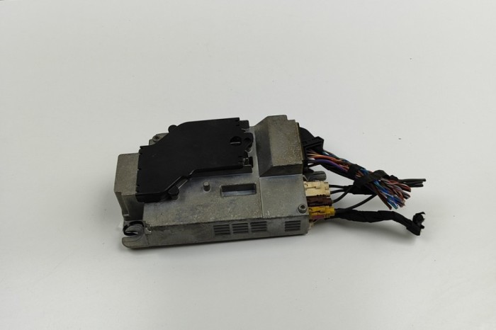 Amplificator de sunet BMW i4 G26 2022 OEM: 5A57037 30431007