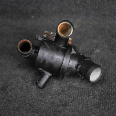 Termostat VW PASSAT B7 362 2012 OEM: 03L121111AE 1590033 foto