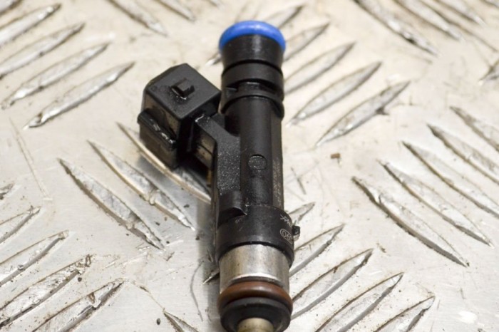Injector de combustibil OPEL MOKKA / MOKKA X 2017 OEM: 0280158205 13900442