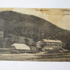 Rara! Carte postala Vijnicioara/Bucovina de Nord-Internatul liceului,circ.1931