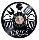 Ceas de perete decorativ disc vinil, Model Gratar BBQ &amp; Bere, Negru, 30 cm, Handmade