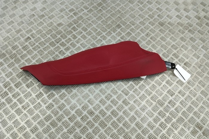 Ornament scaun dreapta spate JAGUAR F-PACE X761 2022 OEM: MK83-66726-BA | 31600677