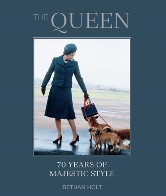 The Queen: 70 Years of Majestic Style foto