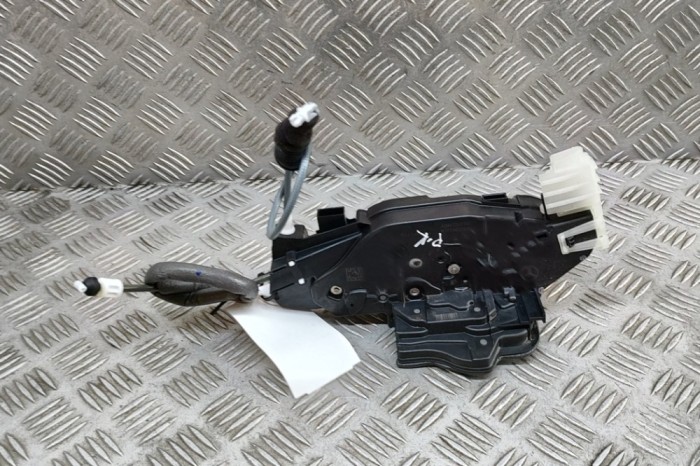 &Icirc;ncuietoare ușă st&acirc;nga față MERCEDES-BENZ CLA Coupe C118 2024 OEM: A0997203102,A1770032899 31045372