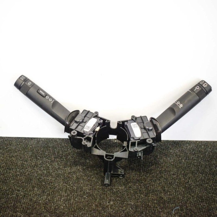 Maneta semnalizare ștergătoare OPEL INSIGNIA A G09 2010 OEM: 1330326813305522 3964110