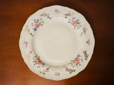 FARFURIE DIN PORTELAN FIN, CREM- MARCAJ ZEH SCHERZER BAVARIA 1949-1991 D19,5cm foto