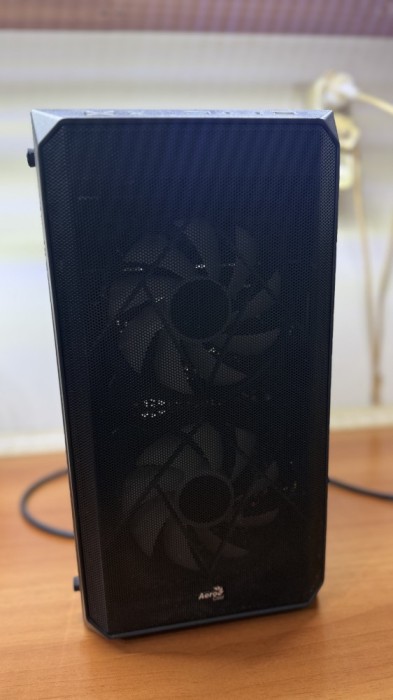 Carcasa Aerocool CS-107 V2, Mini Tower, Plexiglass (Negru)
