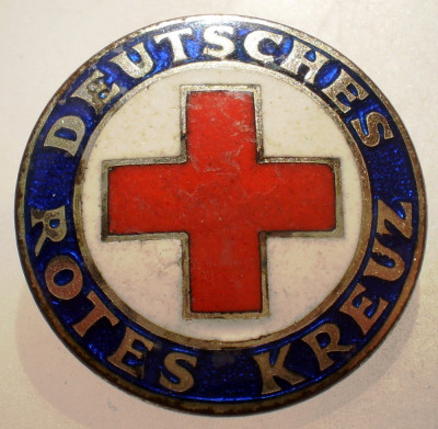 I.439 INSIGNA GERMANIA DEUTSCHES ROTES KREUZ CRUCEA ROSIE email 27mm foto