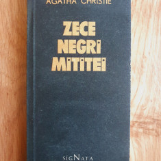 ZECE NEGRI MITITEI - Agatha Christie (editura Signata)