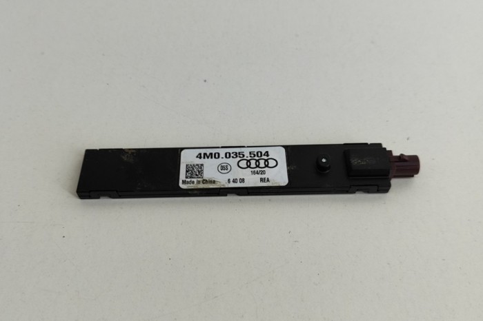 Amplificator de antena AUDI E-TRON GT 2022 OEM: 4M0035504 23548939