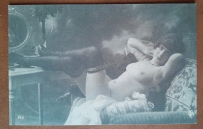 Carte postala cu tema erotica, perioada interbelica foto