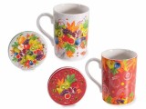 Cumpara ieftin Set 2 cani portelan multicolor cu capace, 2 infuzoare ceai in cutii cadou Fruits &Oslash; 8 x 10,5 H, 350 ml