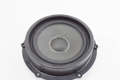 Difuzor ușă dreapta spate PORSCHE CAYENNE 92A 2015 OEM: 7P5035710A,7P5.035.710.A 21322730 foto