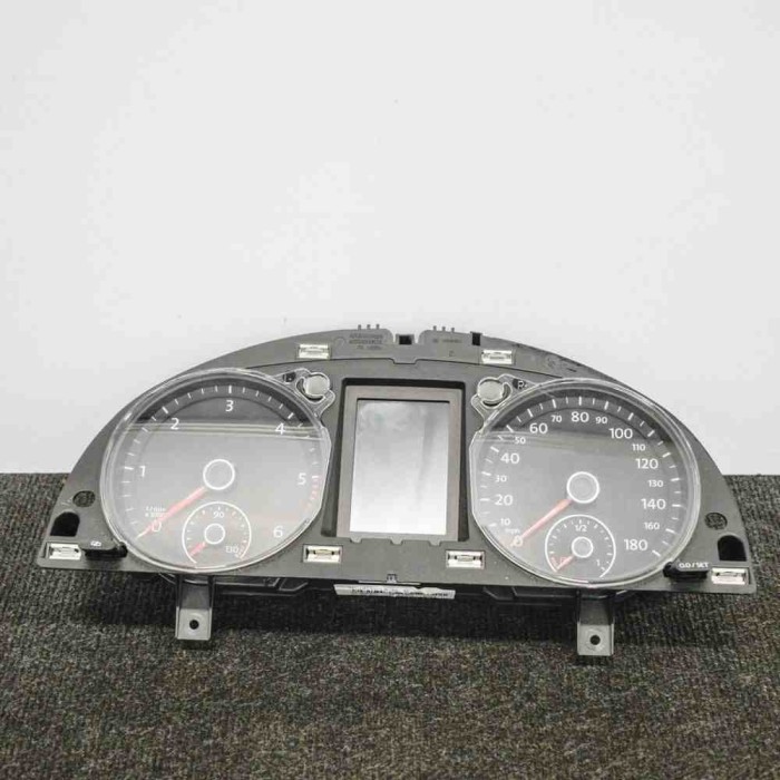 Ceas de bord VW PASSAT CC 357 2012 OEM: 3C8920970SA2C53238928A2C53439642A2C53238929A2C53250574