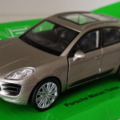 Macheta Porsche Macan 2015 gri - Welly 1/36