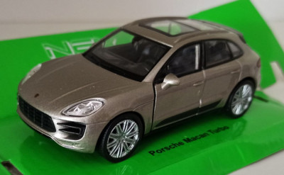 Macheta Porsche Macan 2015 gri - Welly 1/36 foto