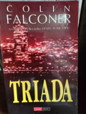 Triada - Colin Falconer foto