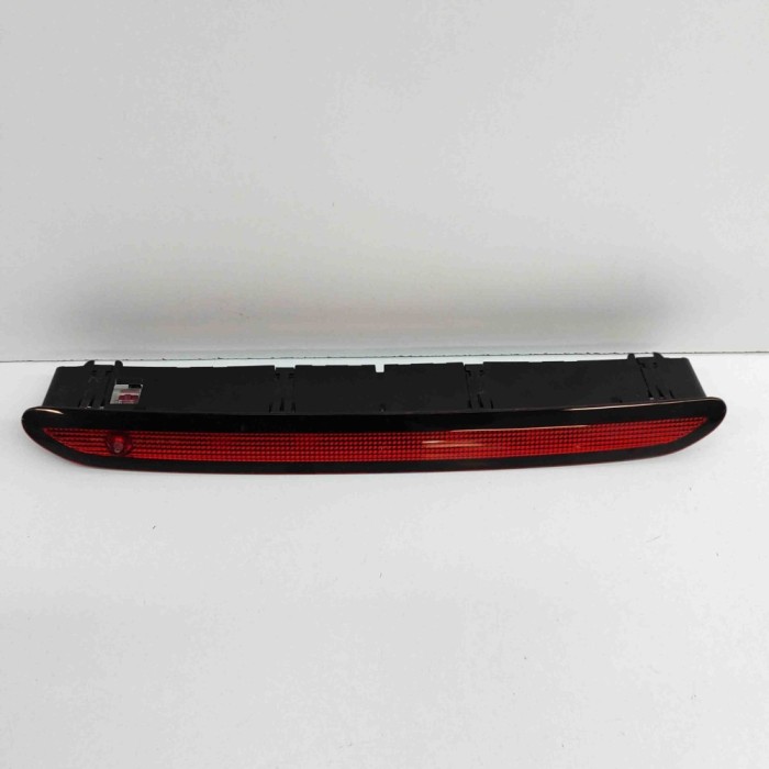 A treia lampa de fr&acirc;nă VW TIGUAN AD1 2021 OEM: 5G0945087B